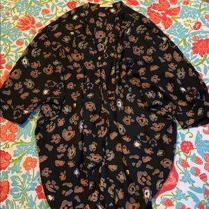 Leopard print shawl